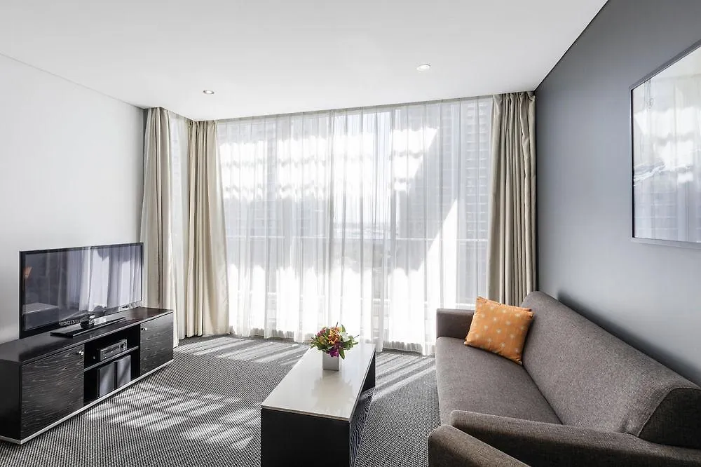 Meriton Serviced Apartments Aqua Street Gold Coast Aparthotel