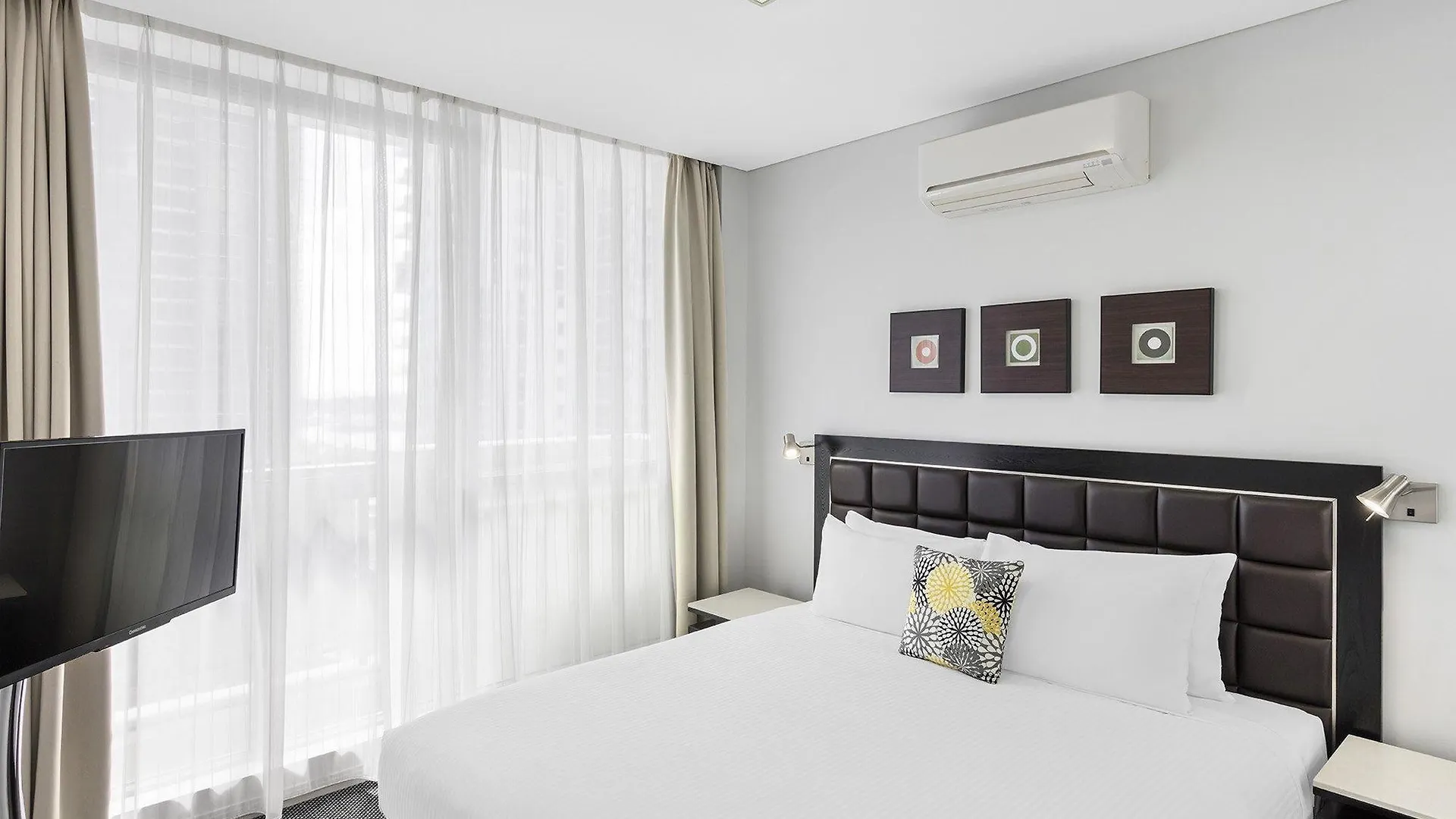 Meriton Serviced Apartments Aqua Street Gold Coast