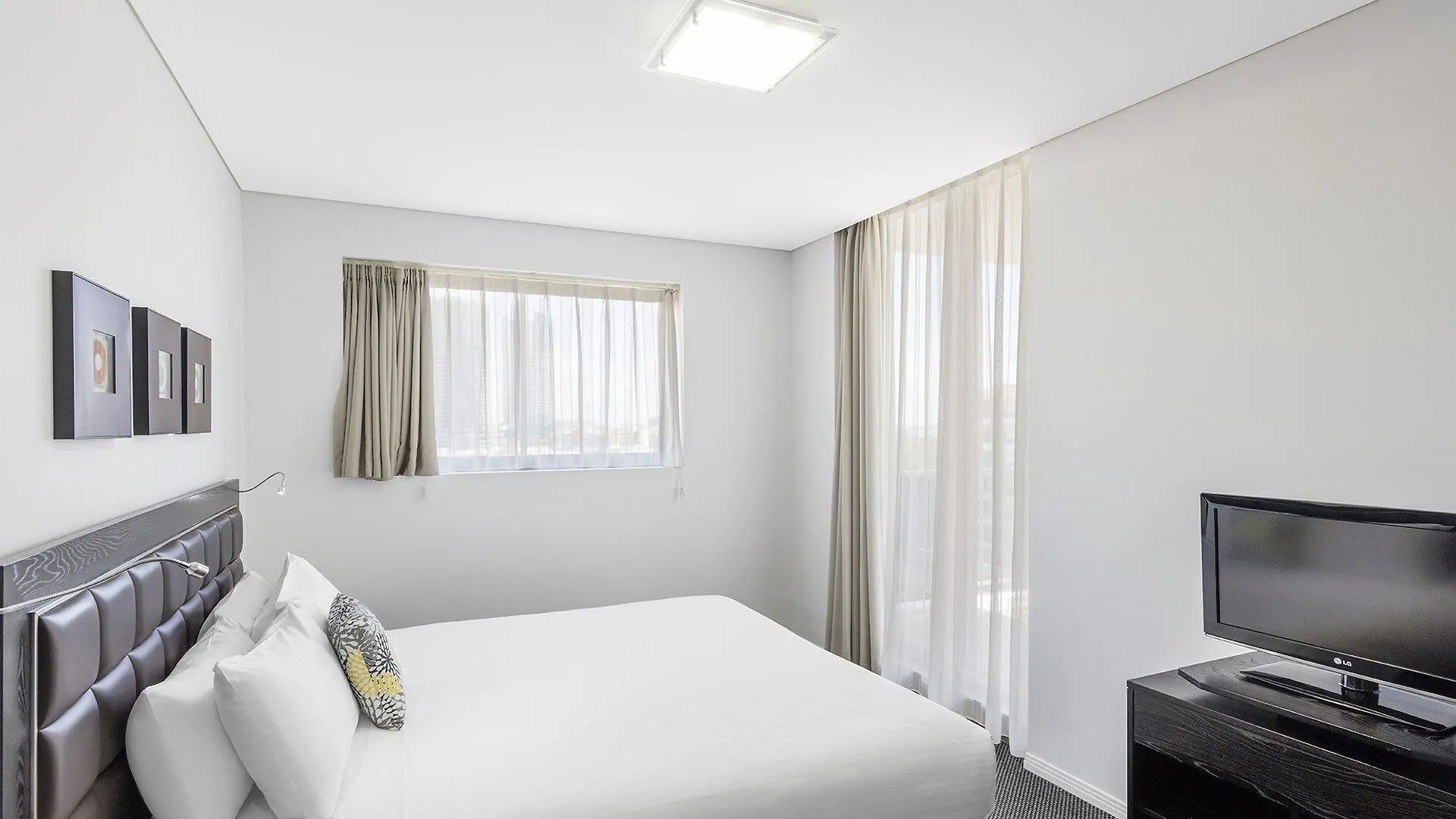 Meriton Serviced Apartments Aqua Street Gold Coast