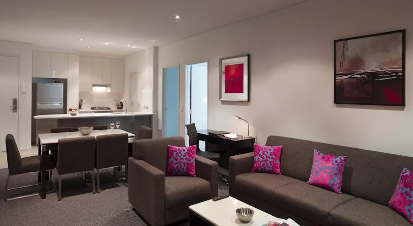Meriton Serviced Apartments Aqua Street Gold Coast Australia